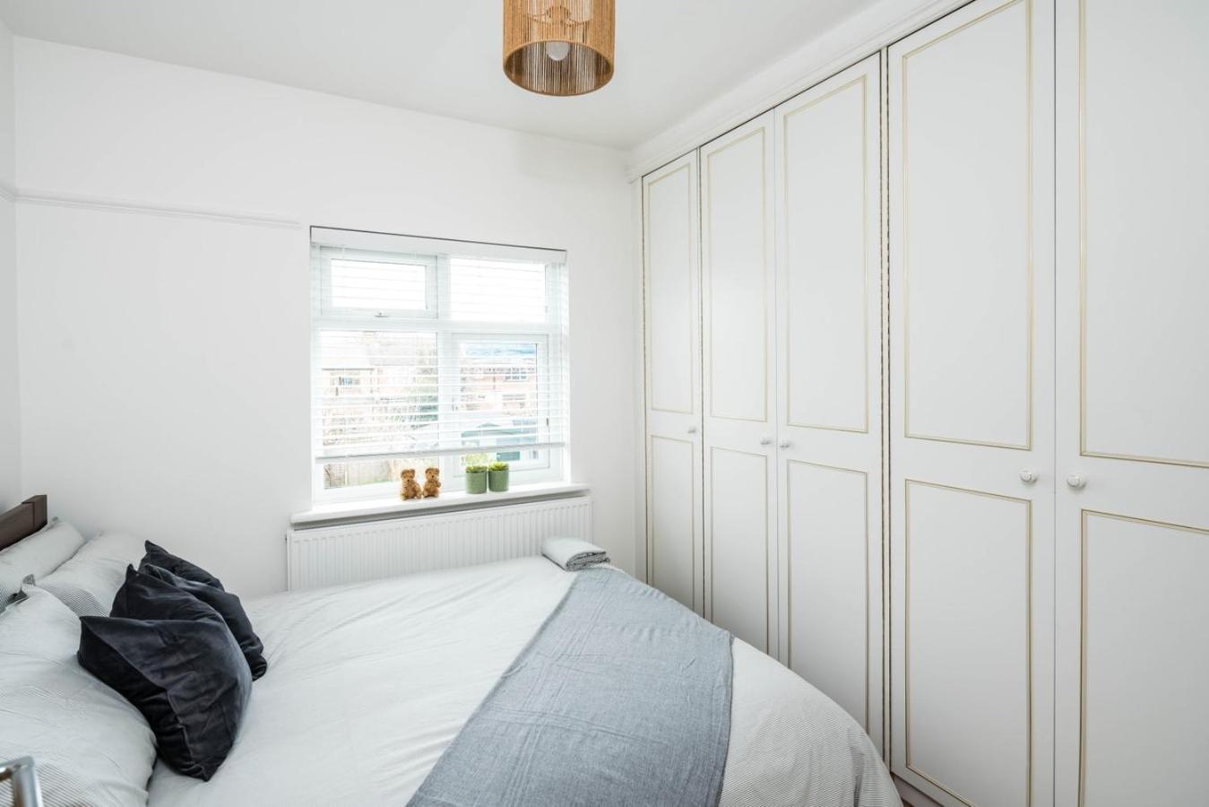 Contemporary 5 Bedroom With Garden North Finchley Ferienhaus London